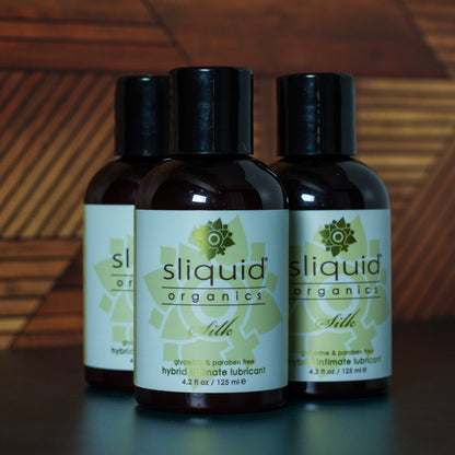 Sliquid Silk (Organic)• 4.2 Ounces • Water/Silicone Hybrid Lubricant